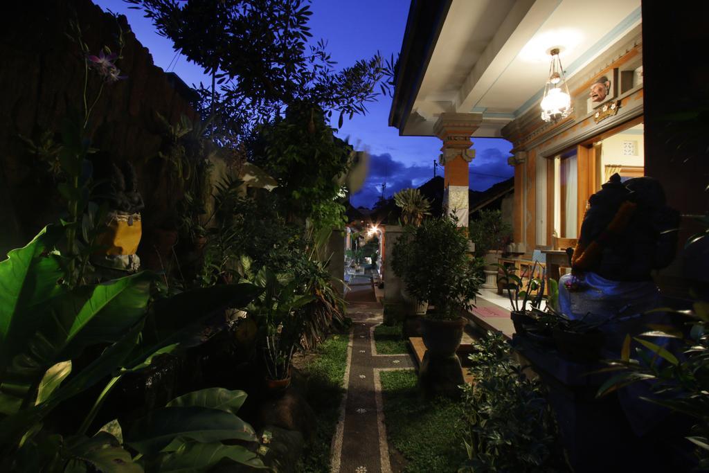 Loris Homestay Убуд Экстерьер фото